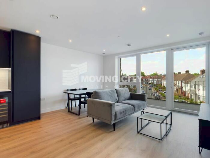 2 Bedroom Flat To Rent In Unison House, Beresford Avenue, Alperton, HA0