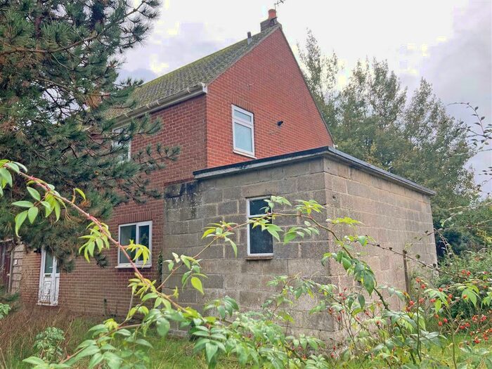 3 Bedroom Semi-Detached House For Sale In Amos Close, Sheldwich Lees, Faversham, ME13