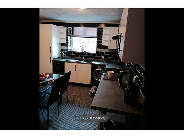 2 Bedroom Terraced House To Rent In Quarry Street, Keighley, BD21