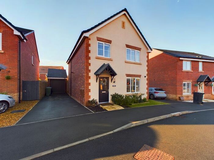 4 Bedroom Detached House For Sale In Drabble Close, Shifnal, Shropshire., TF11