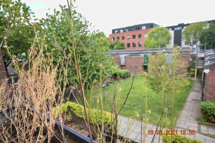 3 Bedroom Flat To Rent In Besant Walk, London, N7