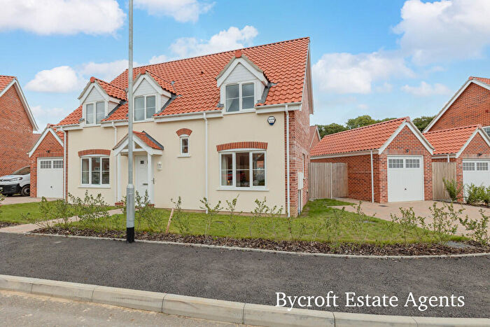 4 Bedroom Detached House For Sale In Stephen George Way, Blundeston, NR32