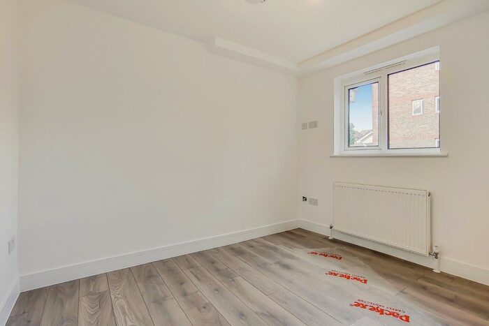 1 Bedroom Semi-Detached House To Rent In Hospital Way, London, Greater London, SE13