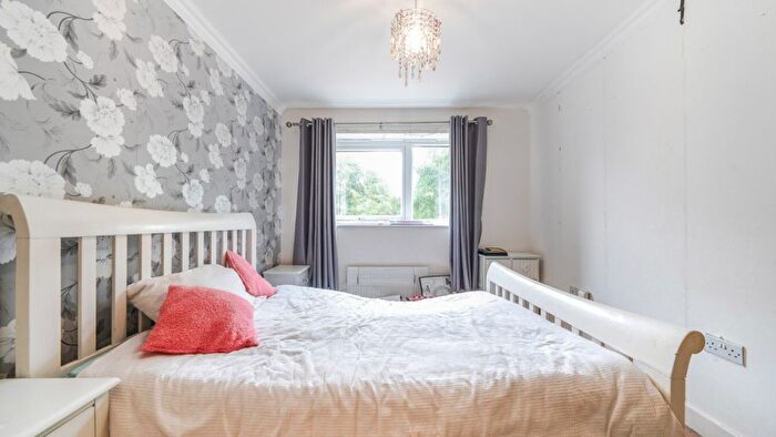 3 Bedroom Terraced House For Sale In Ranston Close, Denham, UB9