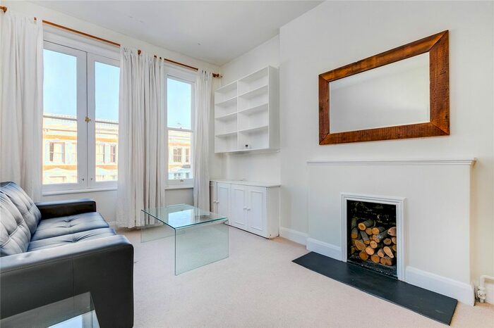 1 Bedroom Flat To Rent In Nevern Road, Earls Court, London, SW5