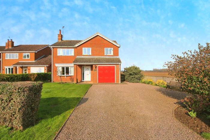 4 Bedroom Detached House For Sale In Chesboule Lane, Gosberton Risegate, Spalding, PE11