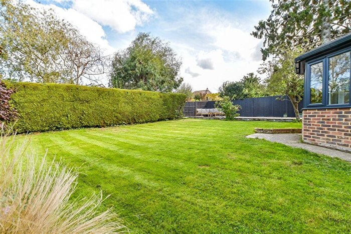 4 Bedroom Detached House For Sale In Forson Close, Tenterden, Kent, TN30