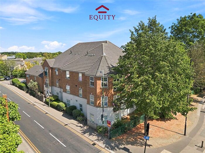 2 Bedroom Flat For Sale In Weller Mews, Enfield, EN2