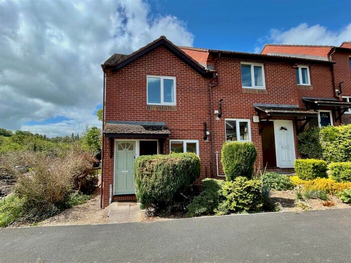 2 Bedroom Semi-Detached House To Rent In Exwick, Exeter, EX4