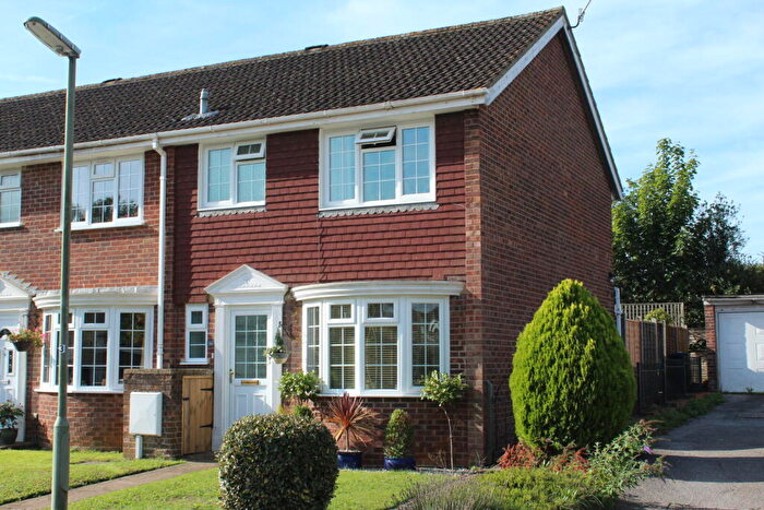 3 Bedroom End Of Terrace House To Rent In Bannister Close, Witley, Godalming, GU8