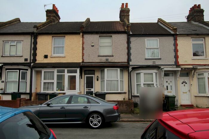 2 Bedroom Terraced House To Rent In Carlisle Road Dartford, DA1
