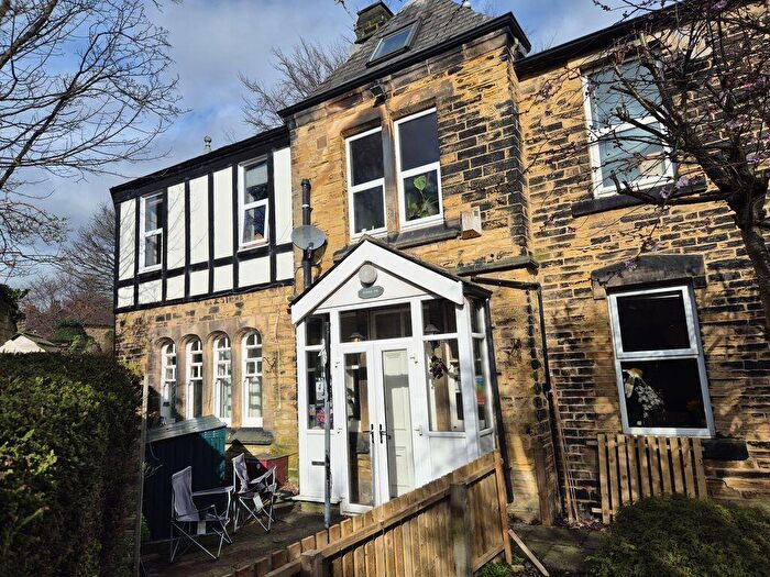3 Bedroom Terraced House For Sale In Cliff Lane, Leeds, LS6