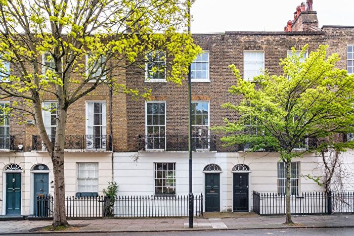 3 Bedroom End Of Terrace House For Sale In Canonbury Road, Canonbury, N1