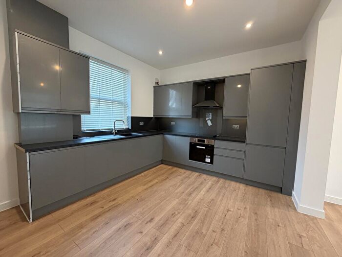 3 Bedroom House To Rent In Manchester Road, Linthwaite, Huddersfield, HD7