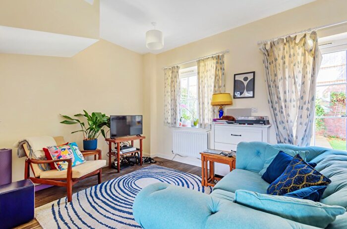 2 Bedroom End Terrace House To Rent In Pitt Road, Winchester, SO22