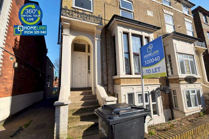 1 Bedroom Flat To Rent In Alexandra Road, Bedford, MK40