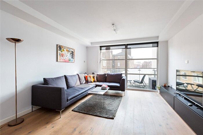 2 Bedroom Flat To Rent In Bell Street, Marylebone, NW1