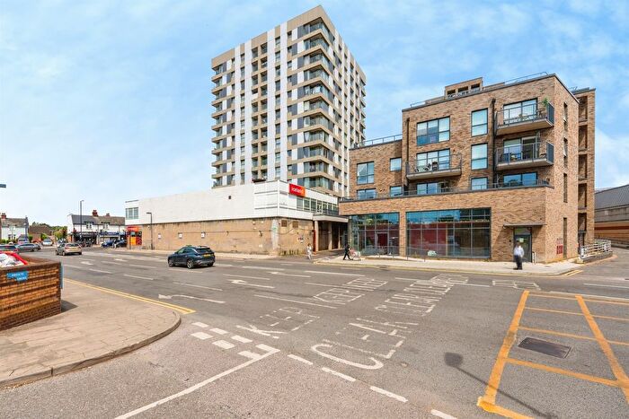 1 Bedroom Flat For Sale In Station Road, Edgware, HA8