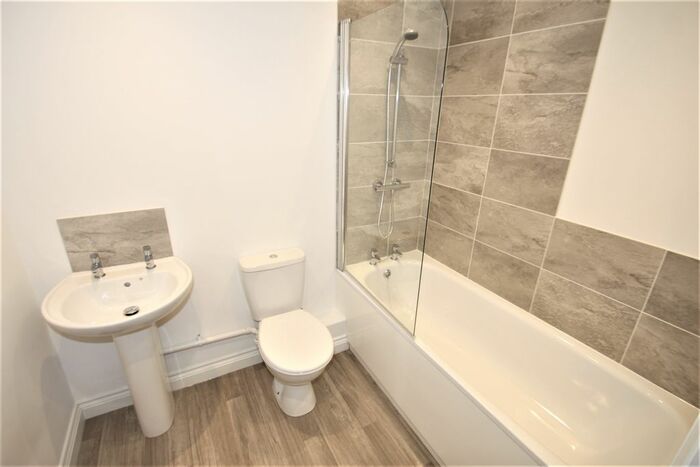 2 Bedroom Flat To Rent In Arundel Street, Portsmouth, PO1