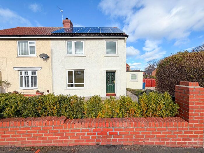3 Bedroom Semi Detached House For Sale In Half Fields Road, Winlaton, NE21