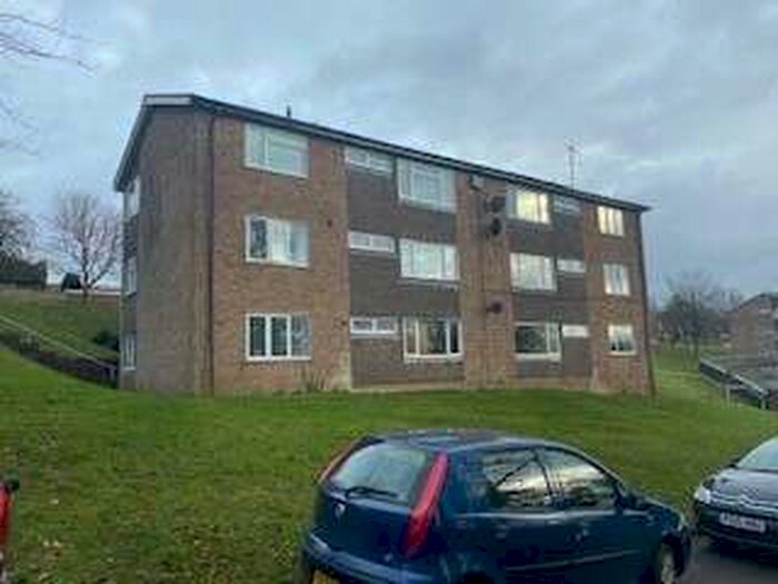 3 Bedroom Apartment To Rent In The Pastures, High Wycombe, HP13