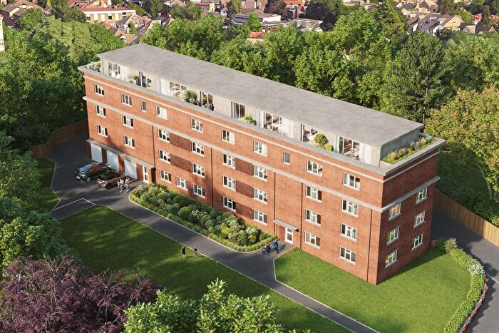 Park Home For Sale In Western Road, Branksome Park, Poole, BH13