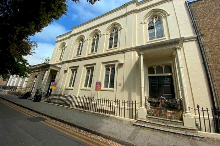 2 Bedroom Flat To Rent In Hawley Square, Margate, CT9