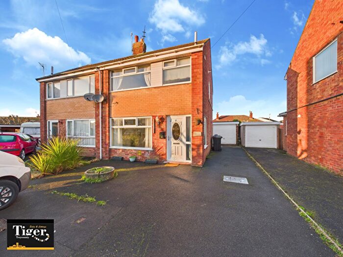 3 Bedroom Semi Detached House To Rent In Kinnerton Place, Thornton-Cleveleys, FY5