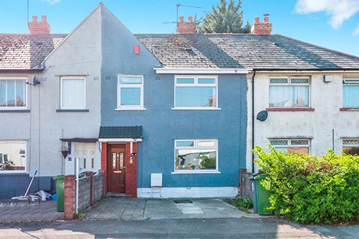 3 Bedroom Semi-Detached House For Sale In Whitmuir Road, Tremorfa, Cardiff, CF24