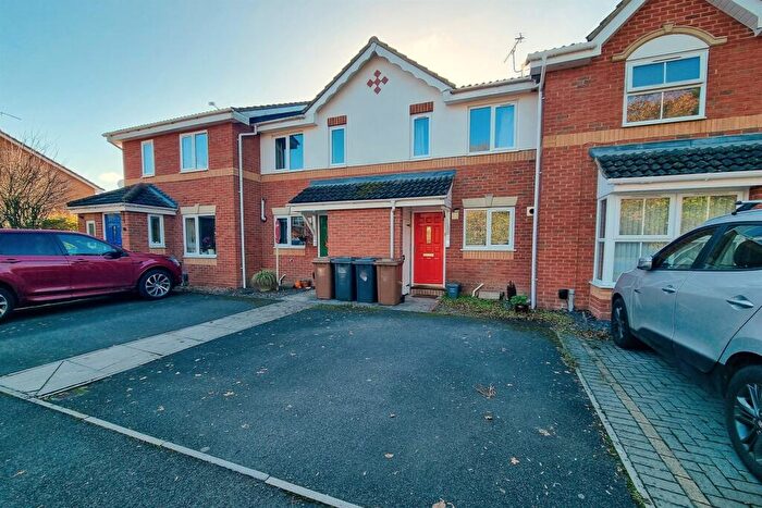 2 Bedroom Terraced House To Rent In Knightwood Park, SO53