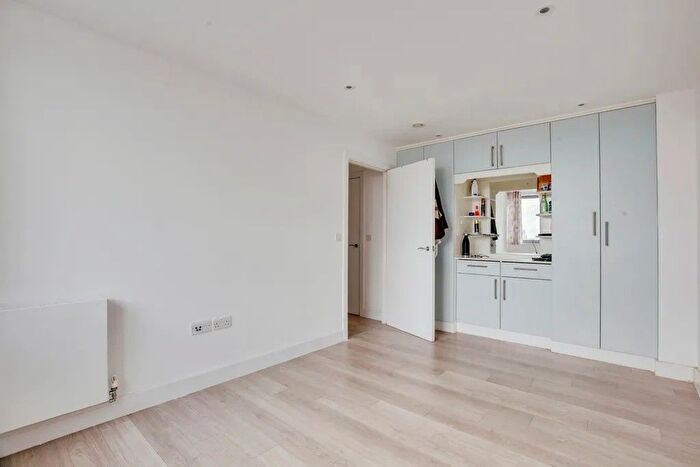 1 Bedroom Flat For Sale In Ramsey Hous, Central Square, Wembley, HA9