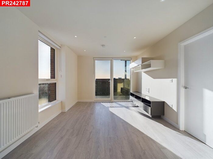 1 Bedroom Flat To Rent In Henry Strong Road, Harrow, HA1