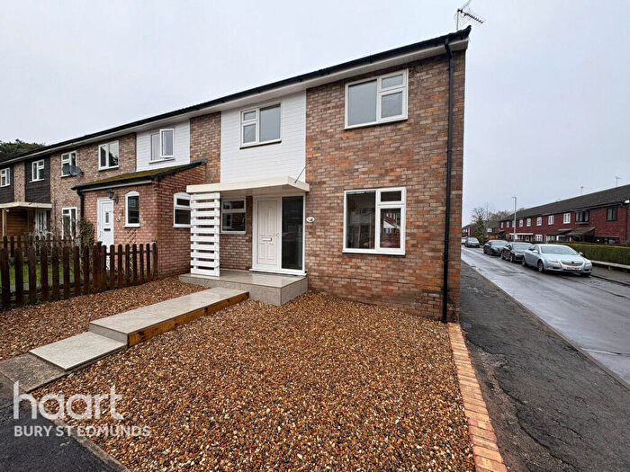 3 Bedroom Terraced House To Rent In Bracken Road, Thetford, IP24