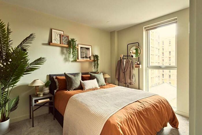 2 Bedroom Flat To Rent In Mustard Wharf At Tower Works, Heritage Collection, LS11