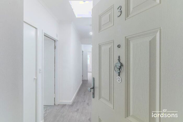 1 Bedroom Detached House To Rent In A West Road, Shoeburyness, Southend-On-Sea, Essex, SS3