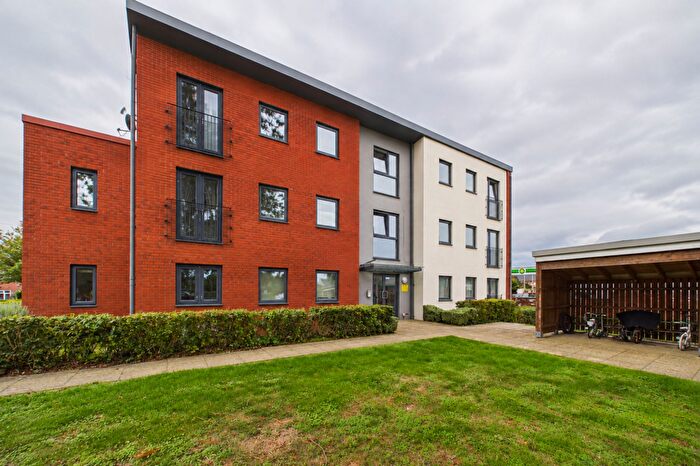 2 Bedroom Flat For Sale In Wellingtonia Gardens, Barnwood, Gloucester, GL4
