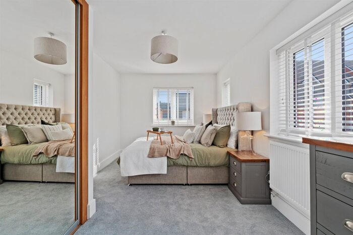 3 Bedroom Detached House For Sale In Edmondsham Road, Verwood, BH31