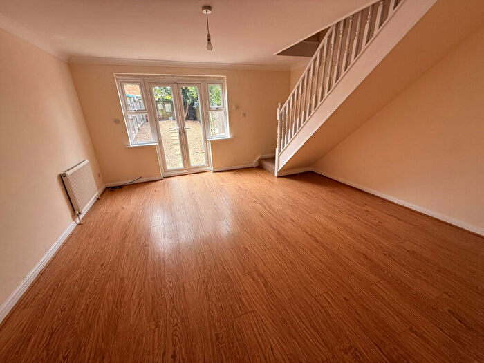 2 Bedroom Terraced House To Rent In Wickford, SS11
