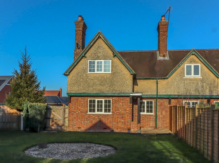 2 Bedroom Cottage For Sale In Houghton, Stockbridge, Hampshire, SO20
