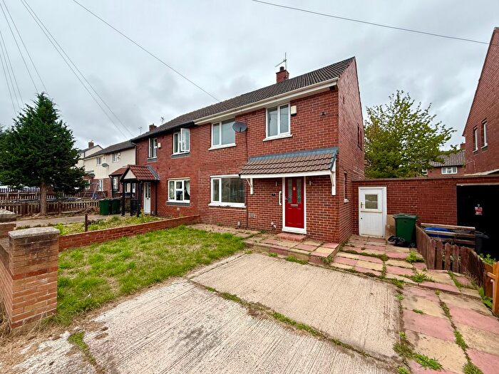 3 Bedroom Semi-Detached House To Rent In Radcliffe Road, Barnsley, South Yorkshire, S71