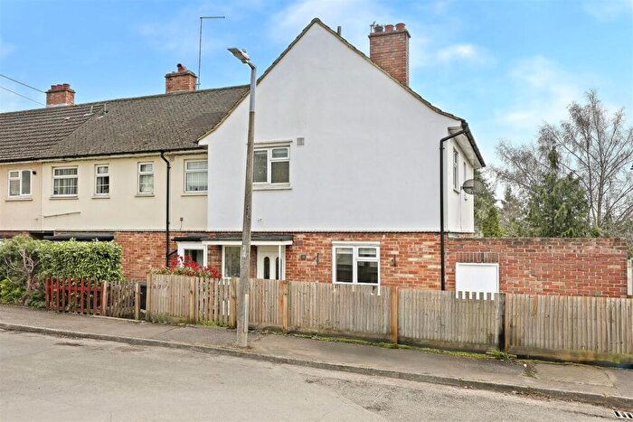 3 Bedroom End Of Terrace House To Rent In Centre Avenue, Epping, CM16