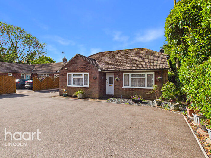 2 Bedroom Detached Bungalow For Sale In High Street, Eagle, LN6