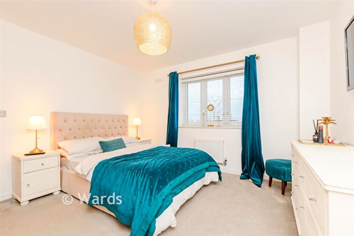 2 Bedroom Flat For Sale In Barchamber Way, Gravesend, Kent, DA12