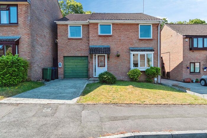 6 Bedroom Detached House For Sale In St. Margarets Gardens, Chippenham, SN15