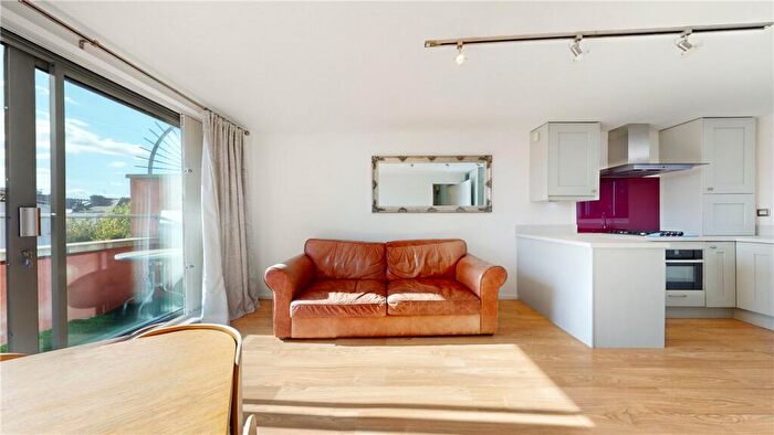 1 Bedroom Apartment To Rent In York Way, London, N7