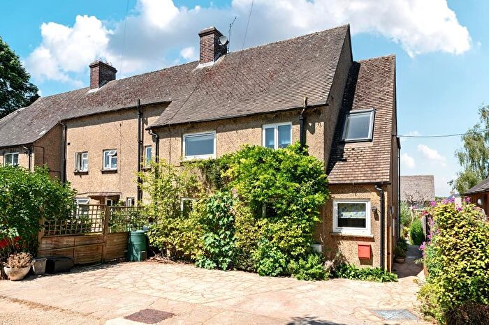 4 Bedroom End Of Terrace House For Sale In Charlbury, Oxfordshire, OX7