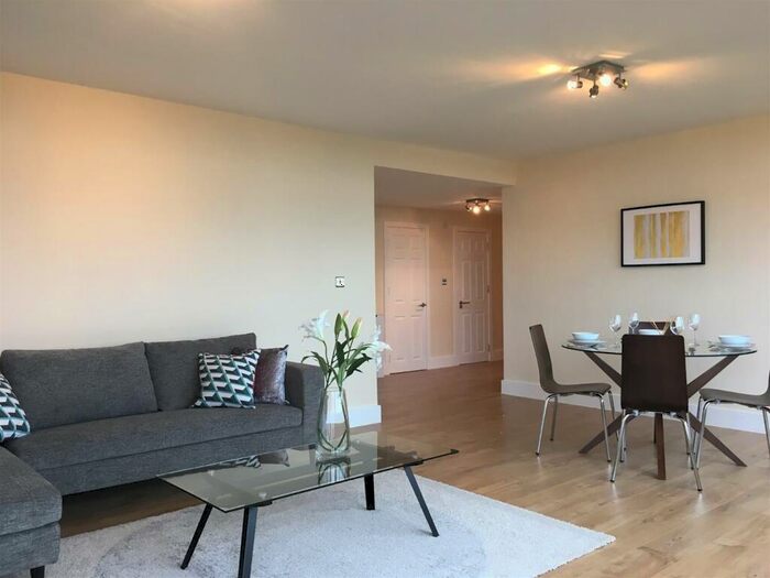3 Bedroom Apartment To Rent In Lyndhurst Court, St John's Wood, NW8