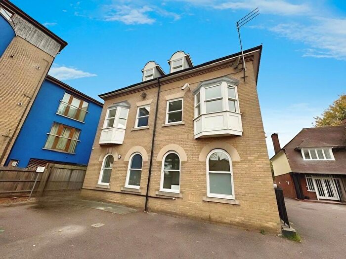 2 Bedroom Apartment To Rent In Flat, C Broomfield Road Chelmsford, CM1