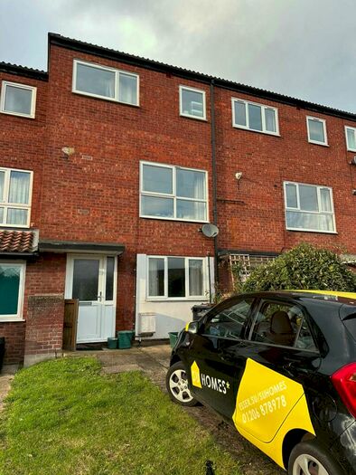 5 Bedroom House To Rent In Britten Close, Colchester, Essex, CO4