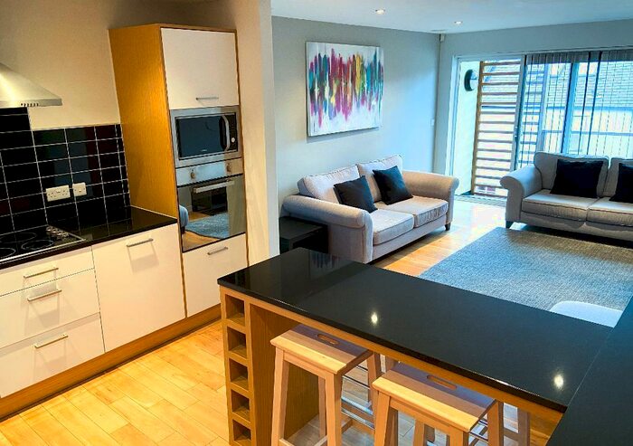 2 Bedroom Apartment To Rent In Dock Street, Hull, HU1